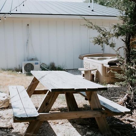 Hummingbird Haus - Hill Country Views On 20 Acres With Firepit Spring Branch Exterior foto